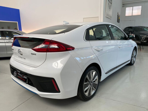 HYUNDAI IONIC TECNO HYBRID