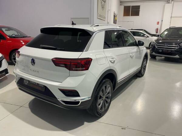 Volkswagen T-Roc 1.5 TSI 150 CV SPORT DSG AUTO 2022 - Image 10