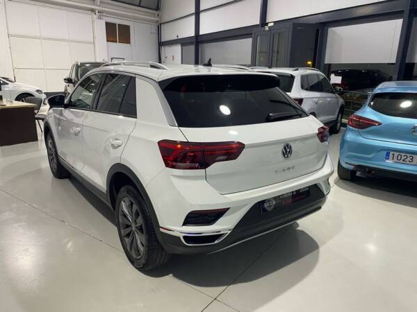 Volkswagen T-Roc 1.5 TSI 150 CV SPORT DSG AUTO 2022 - Image 12