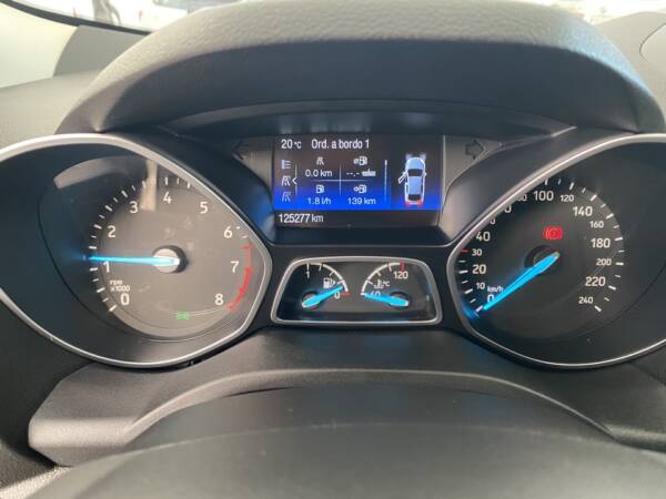 FORD Kuga 1.5 EcoBoost 120 cv 4x2 Trend - Image 3