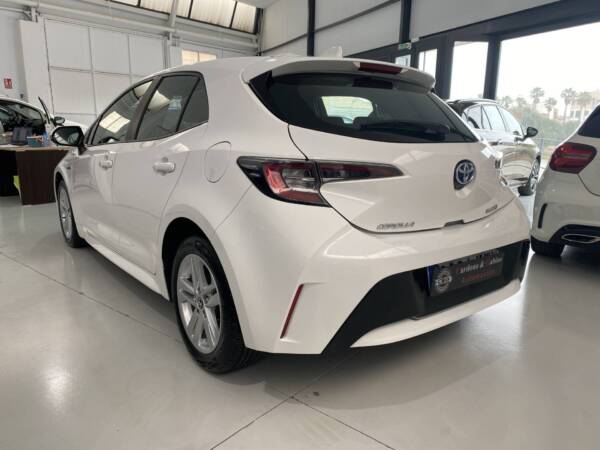 TOYOTA COROLLA 1.8 125H ACTIVE TECH - Imagen 4