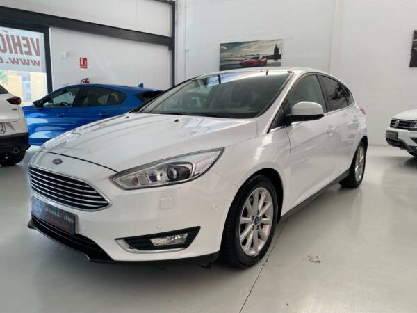 FORD FOCUS 1.5 TDCI 120CV TITANIUM - Imagen 4