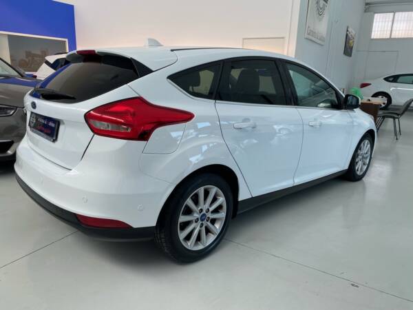 FORD FOCUS 1.5 TDCI 120CV TITANIUM - Imagen 10