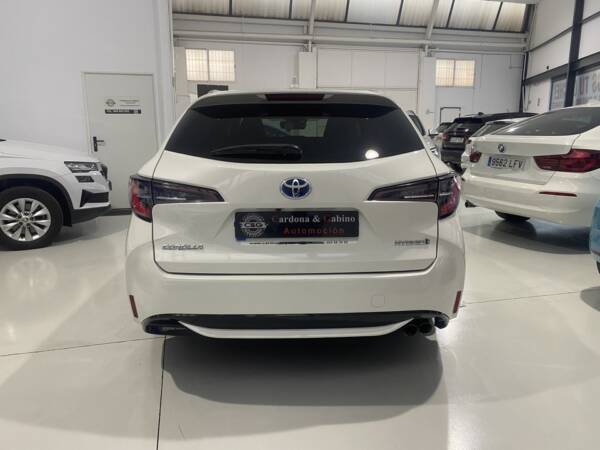 TOYOTA COROLLA TOURING HYBRIDO 180 CV 2021 - Imagen 14