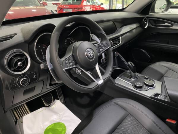ALFA ROMEO STELVIO 2.2 D 210 CV AUT. Q4 - Imagen 17