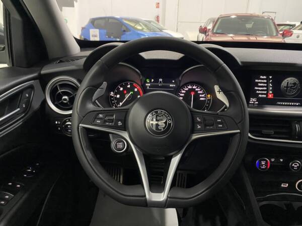 ALFA ROMEO STELVIO 2.2 D 210 CV AUT. Q4 - Imagen 28