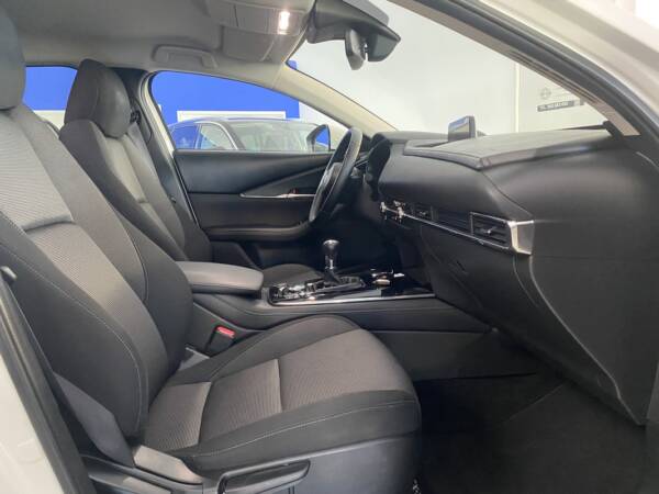 MAZDA CX30 HIBRIDO EVOLUTION 186 CV - Imagen 8