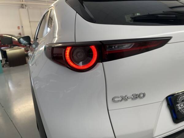 MAZDA CX30 HIBRIDO EVOLUTION 186 CV - Imagen 11