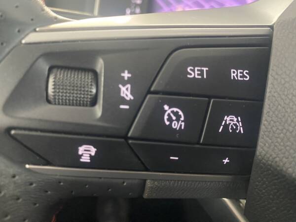 SEAT IBIZA 1.0 TSI 110 CV FR PLUS - Imagen 24