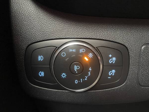 FORD Puma 1.0 EcoBoost 125cv Titanium Design MHEV - Imagen 25