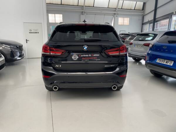 BMW X1 sDrive18dA Corporate - Imagen 5