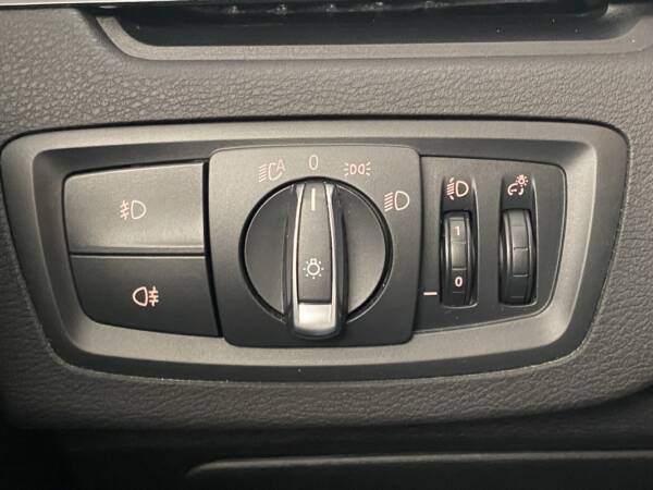 BMW X1 sDrive18dA Corporate - Imagen 16