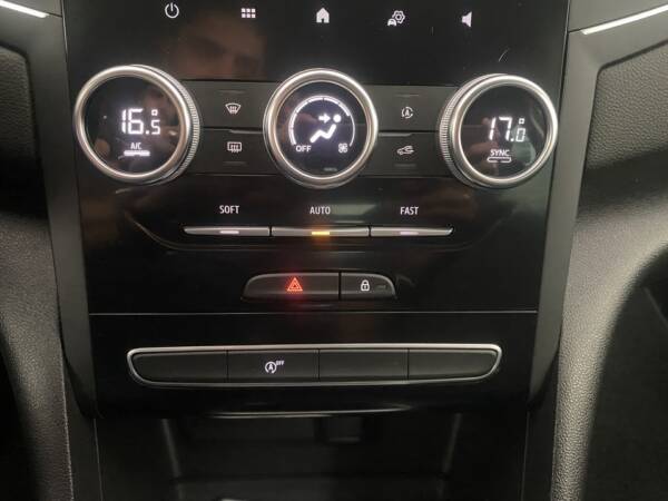 RENAULT MEGANE 1.5 DCI 115 CV INTENS - Imagen 5