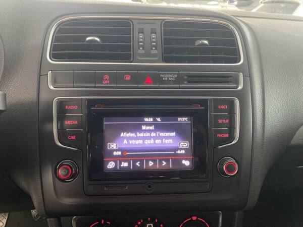 Volkswagen Polo 1.4 tdi 90 cv Bluemotion - Imagen 18