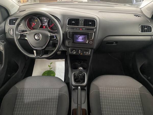 Volkswagen Polo 1.4 tdi 90 cv Bluemotion - Imagen 25