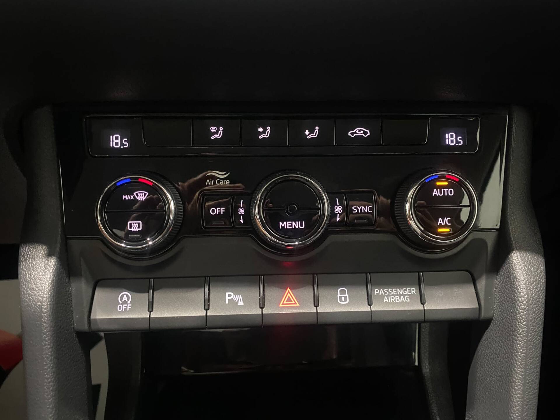 SKODA Karoq 2.0 TDI 116 cv DSG Ambition - Imagen 20