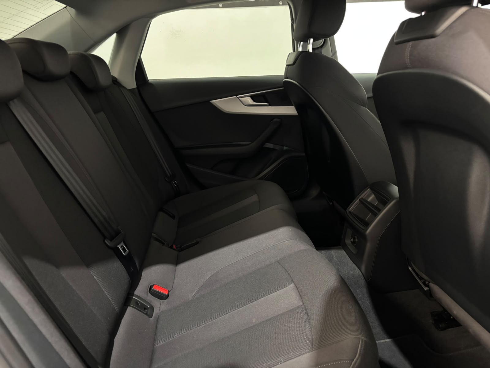Audi A4 2.0 tdi 163 cv S-tronic 2022 - Imagen 17