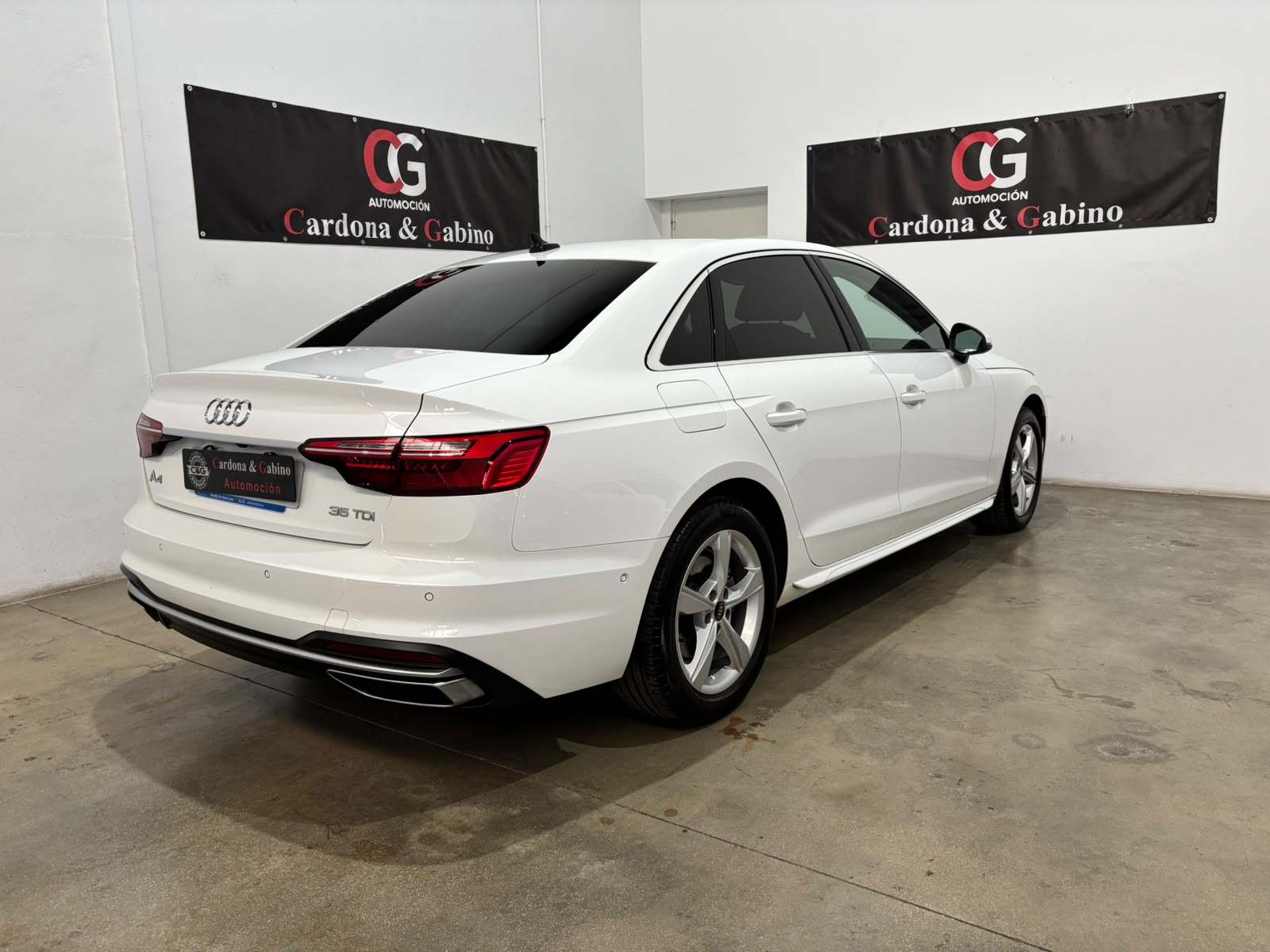 Audi A4 2.0 tdi 163 cv S-tronic 2022 - Imagen 16