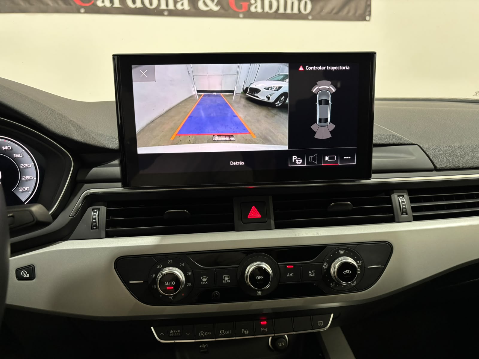 Audi A4 2.0 tdi 163 cv S-tronic 2022 - Imagen 14