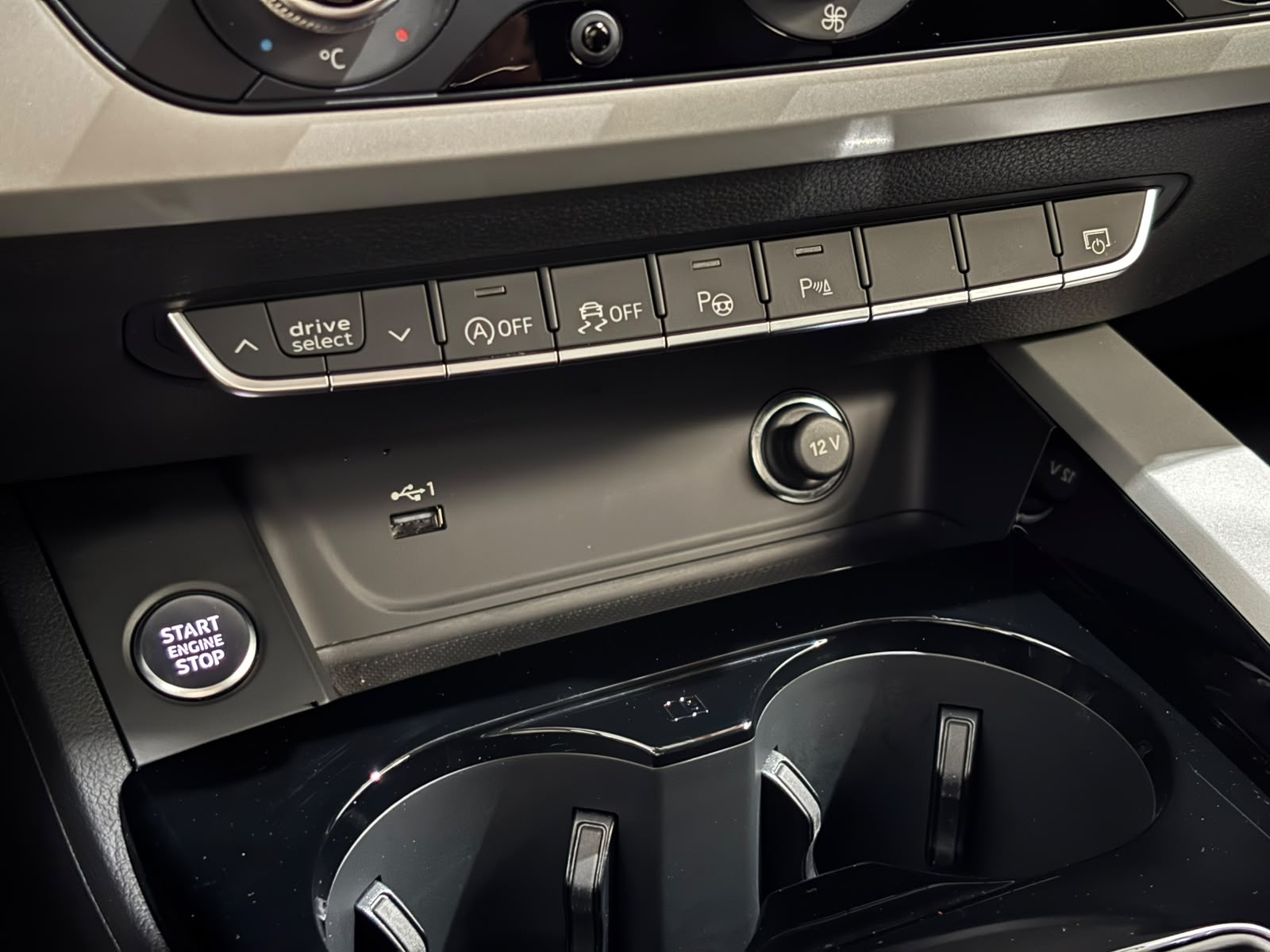 Audi A4 2.0 tdi 163 cv S-tronic 2022 - Imagen 27